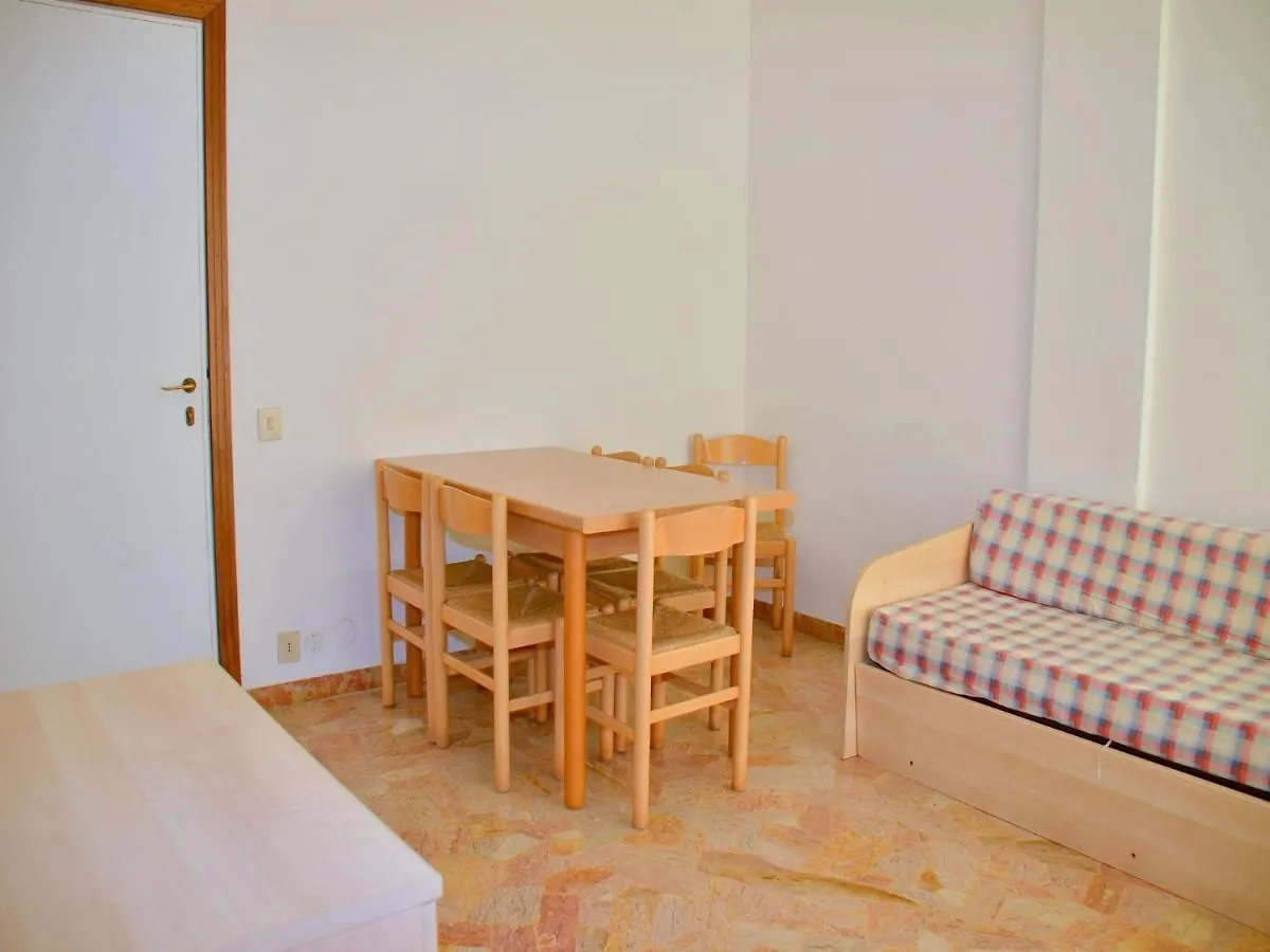 Renewed Flat With Seaview - Beahost Apartment Bibione Italy